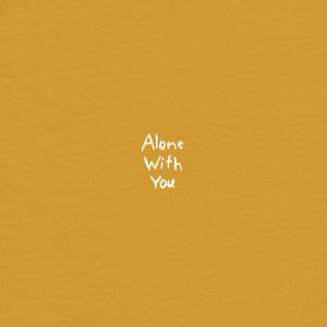 อัลบัม Alone With You ศิลปิน Josiah Queen