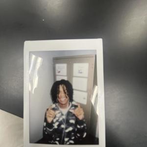 收聽Ducko的6 Feet Away (Explicit)歌詞歌曲