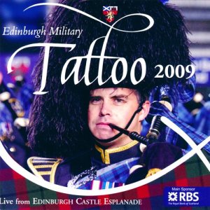 ดาวน์โหลดและฟังเพลง Alloway's Kirk / Warlocks and Witches / Auld Nick / Wi' Usquabae / A Dance O' Witches / Cross'd and Cleekit / Weel Done Cutty Sark / Catch the Thief (其他) พร้อมเนื้อเพลงจาก Massed Highland Dancers