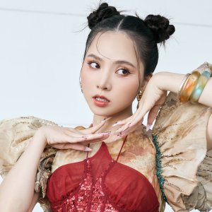收听Ngô Lan Hương的Xin Đừng Lòng Vòng (Remix)歌词歌曲