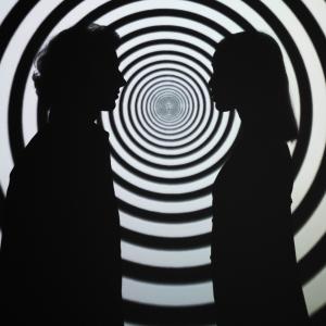 ดาวน์โหลดและฟังเพลง Valhalla (Explicit) พร้อมเนื้อเพลงจาก Aezir Wind