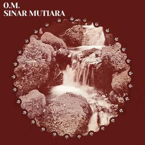 Listen to Aku Takut song with lyrics from OM. Sinar Mutiara
