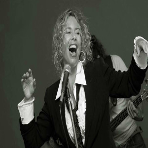 ดาวน์โหลดและฟังเพลง Evergreen (Live) พร้อมเนื้อเพลงจาก Lydia Lauren