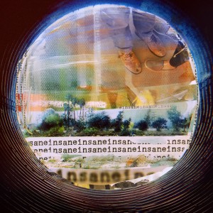 Dengarkan Insane (Bad Owl Remix) lagu dari Kinney dengan lirik