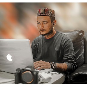 ดาวน์โหลดและฟังเพลง Whispers of the Rose Garden พร้อมเนื้อเพลงจาก framestudio