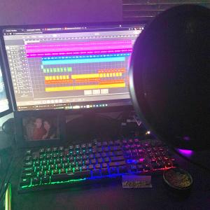 default playlist img