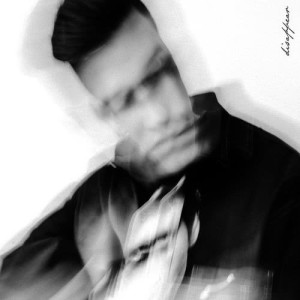 ดาวน์โหลดและฟังเพลง Disappear พร้อมเนื้อเพลงจาก Logan Henderson