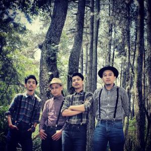 Dengarkan lagu Tupai & Pohon nyanyian Brillants dengan lirik