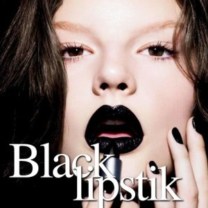 收聽Allumen Techno的Sea of Black Stars歌詞歌曲