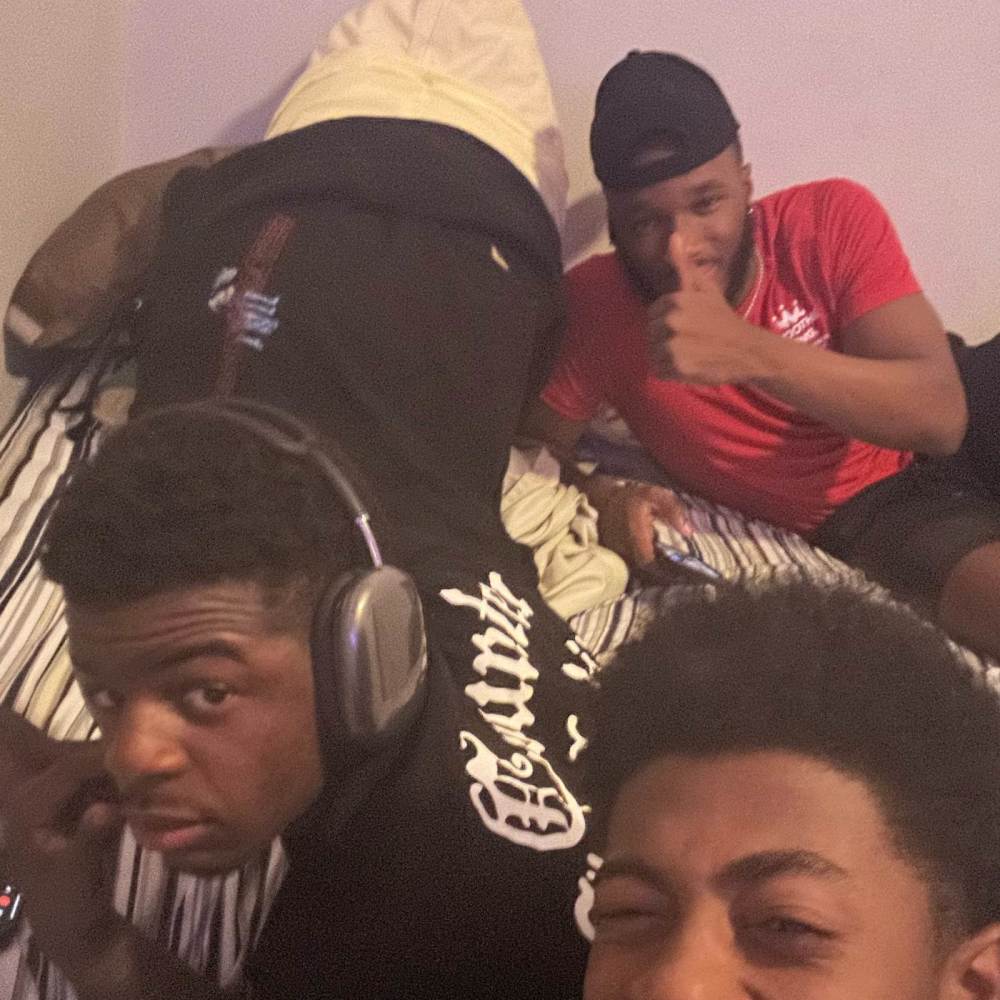 Missin Youuu (feat. lonno and GDillo) (Explicit)