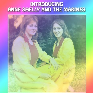 收聽Anne, Shelly and the Marines的Hands歌詞歌曲