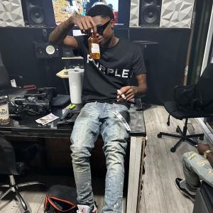Loe Scrapp的專輯Listen (Explicit)