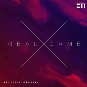 Dengarkan Real Game lagu dari EM新锐立体偶像 dengan lirik