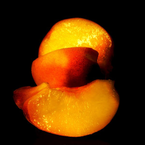 收听Jubilee的Peaches歌词歌曲
