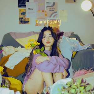 收听LAYYI的homebody歌词歌曲