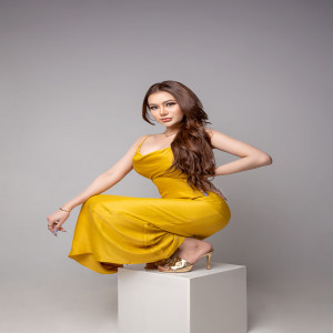 ดาวน์โหลดและฟังเพลง บักคนชั่ว พร้อมเนื้อเพลงจาก Nining Phatama