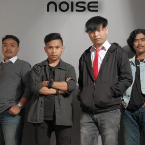Dengarkan Biarkan Semua Berlalu lagu dari dania ramadhan priatna dengan lirik