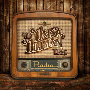 ดาวน์โหลดและฟังเพลง Radio พร้อมเนื้อเพลงจาก The Daisy Dillman Band