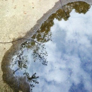 收聽9mm Parabellum Bullet的Mr. Suicide (New Recording)歌詞歌曲