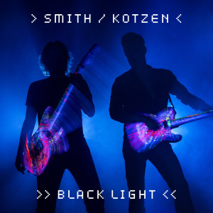 Smith/Kotzen的專輯Black Light