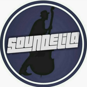 Dengarkan Alunan Senja lagu dari Soundelila dengan lirik