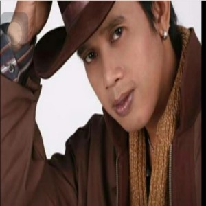 Dengarkan Kutunggu Jandamu lagu dari Widi Langit dengan lirik