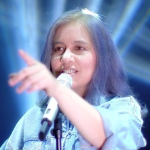 Listen to Yang Dituhankan Manusia (Kemunafikan) song with lyrics from Irma June