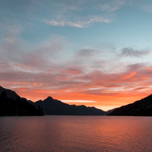 ดาวน์โหลดและฟังเพลง Healing Solfeggio พร้อมเนื้อเพลงจาก Jamie Ghost