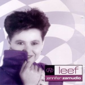 ดาวน์โหลดและฟังเพลง Fly พร้อมเนื้อเพลงจาก Jennifer Zamudio