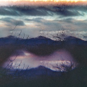Listen to Reactor Mako 5 (Bonus) song with lyrics from Un Bosque Noruego
