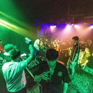 default playlist img