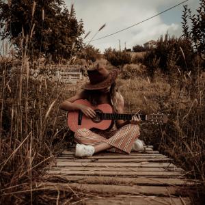 ดาวน์โหลดและฟังเพลง No puedo vivir พร้อมเนื้อเพลงจาก Ana Valentina