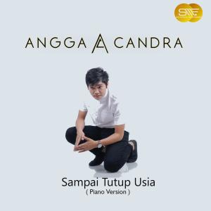 收聽Angga Candra的Sampai Tutup Usia (Piano Version)歌詞歌曲