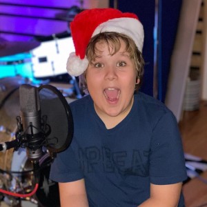 收聽Charlie Whitley的Tis The Season歌詞歌曲