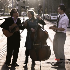 ดาวน์โหลดและฟังเพลง Wagon Wheel พร้อมเนื้อเพลงจาก Red Herring
