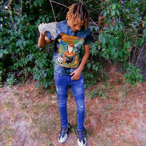 Listen to Not A Diss (feat. Chuckie CEO) (Explicit) song with lyrics from DJ Spazz