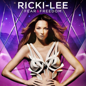 ดาวน์โหลดและฟังเพลง Never Let Go พร้อมเนื้อเพลงจาก Ricki-Lee