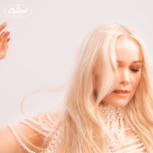 ดาวน์โหลดและฟังเพลง Pelasta maailma (Vain elämää kausi 14) พร้อมเนื้อเพลงจาก Anna Puu