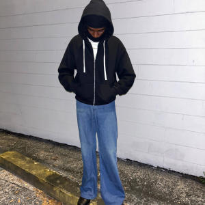 收聽Dolo^4的Piped up (Explicit)歌詞歌曲