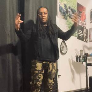 收聽steboskeezy的Volunteered (Explicit)歌詞歌曲