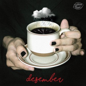 Dengarkan lagu Desember nyanyian Lemonlime Band dengan lirik