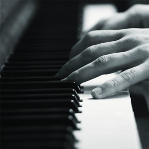 Listen to Don't Cry song with lyrics from Jurrivh