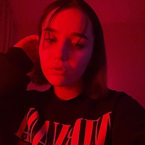 Listen to G song with lyrics from Pavlina