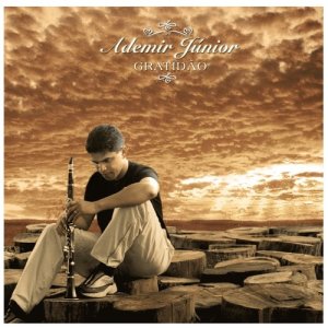 收聽Ademir Junior的Leticia (feat. Erivelton Silva, Jorge Hélder, Lula Galvão, Marcos China, Moises Alves, Pedro Ferreira)歌詞歌曲