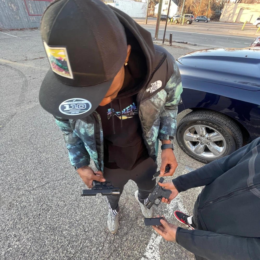 Different Bag (feat. Doeskii) (Explicit)