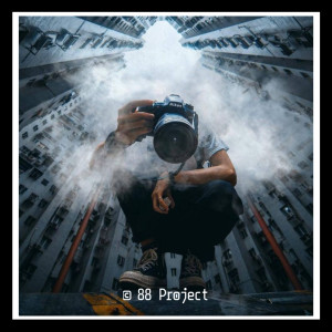 Dengarkan lagu Slow It Down nyanyian 88 Project dengan lirik