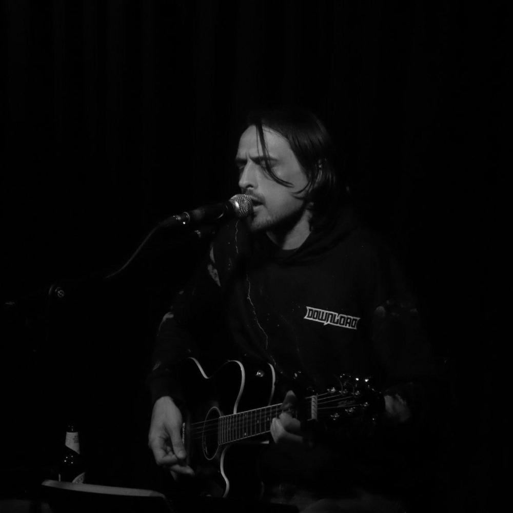 Haunting you (Live)