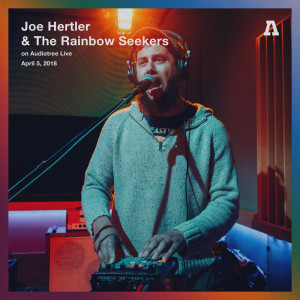收听Joe Hertler的Old Love (Audiotree Live Version)歌词歌曲