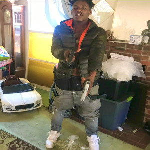 Dengarkan Blockin (Explicit) lagu dari Streetwalker dengan lirik