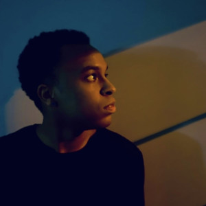 收聽Kxng的Made of Plastic歌詞歌曲